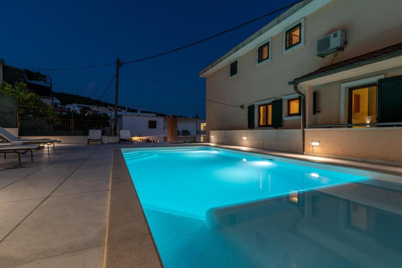 Apartment Sara Trogir Buitenkant foto